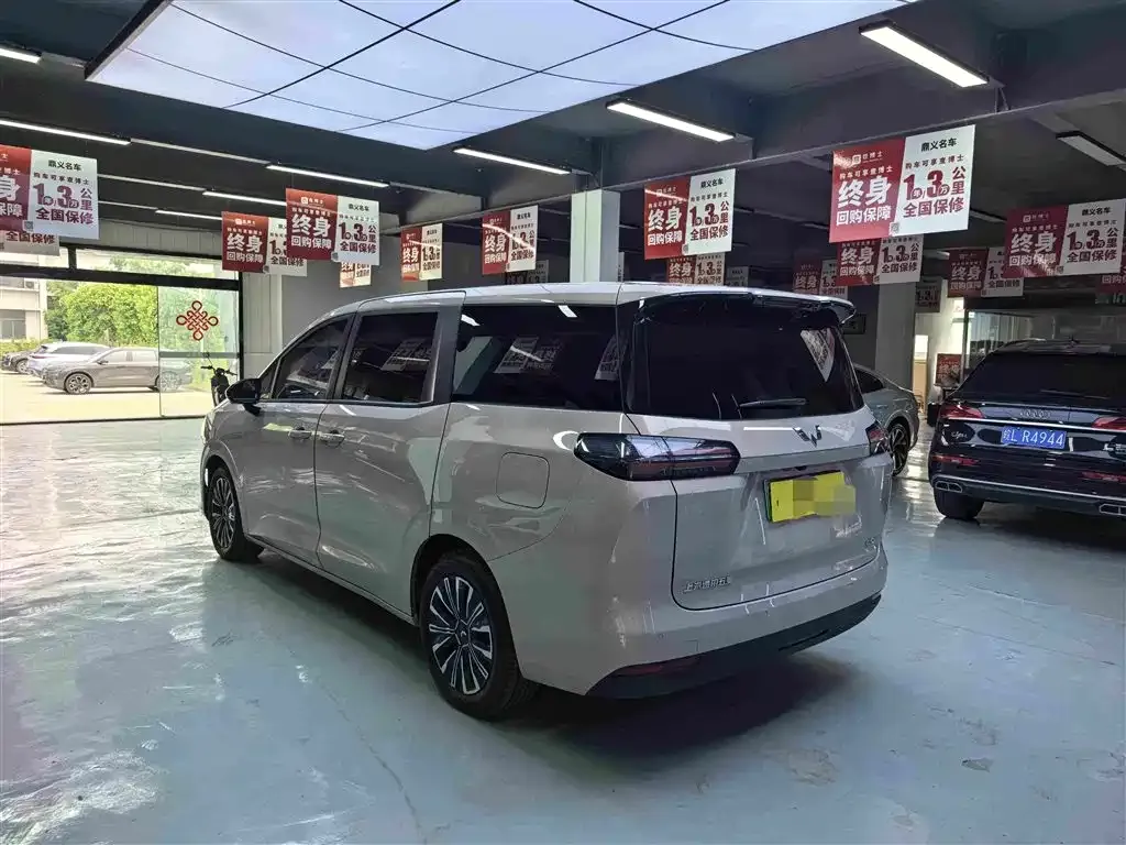 Wuling Xingguang 730 New Energy — фото 3