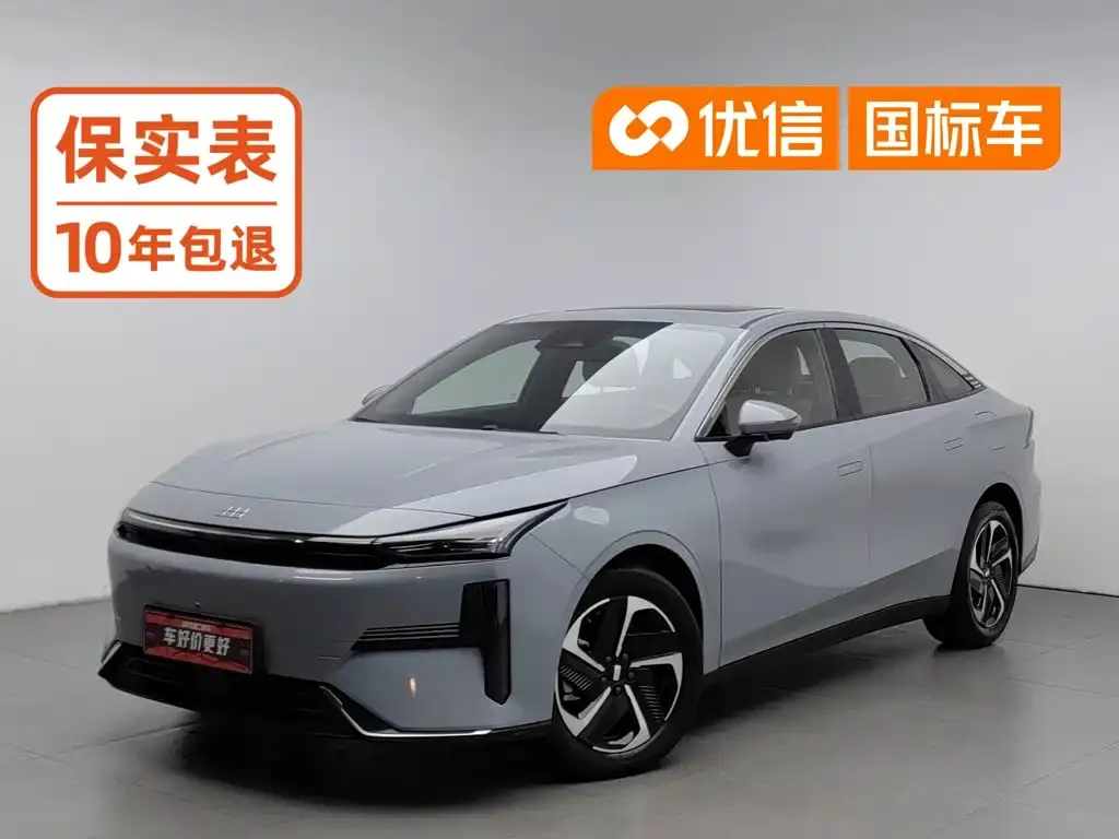 Geely Galaxy L6 — фото 1