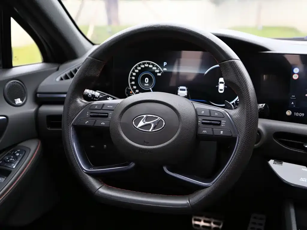Hyundai Sonata — фото 9