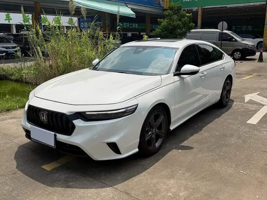 Honda Inspire — фото 1