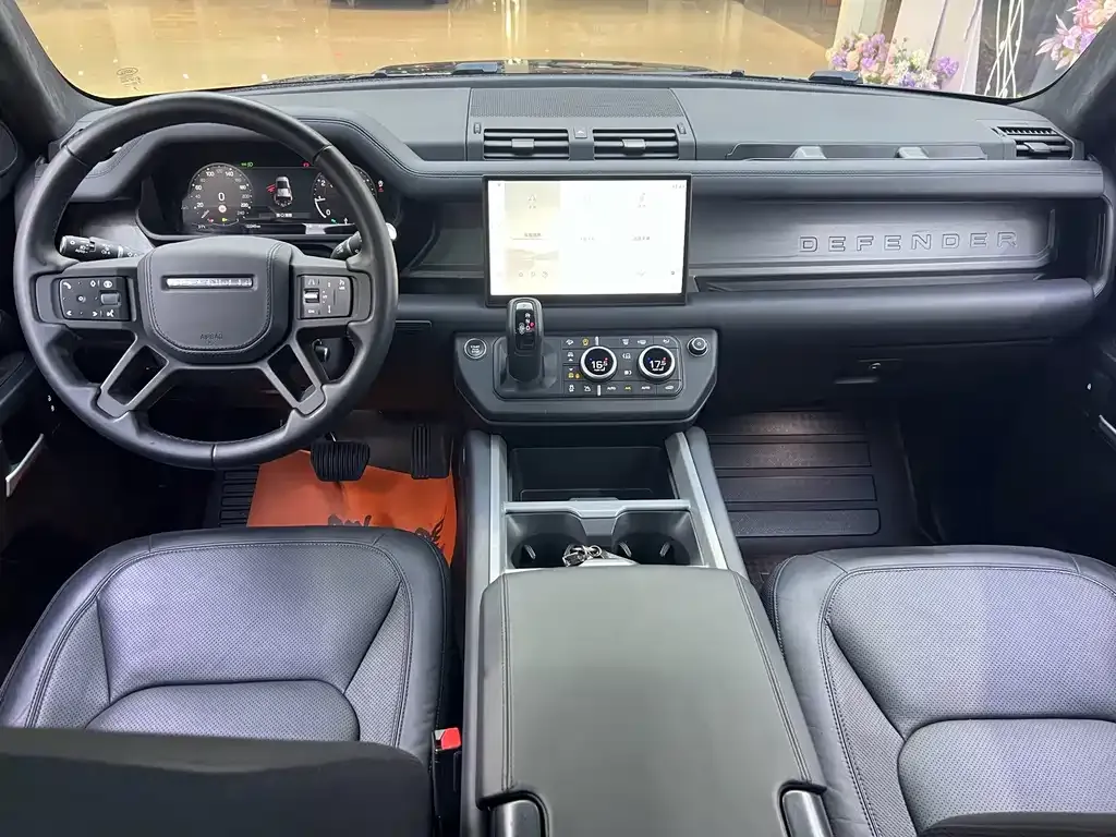 Land Rover Defender — фото 5