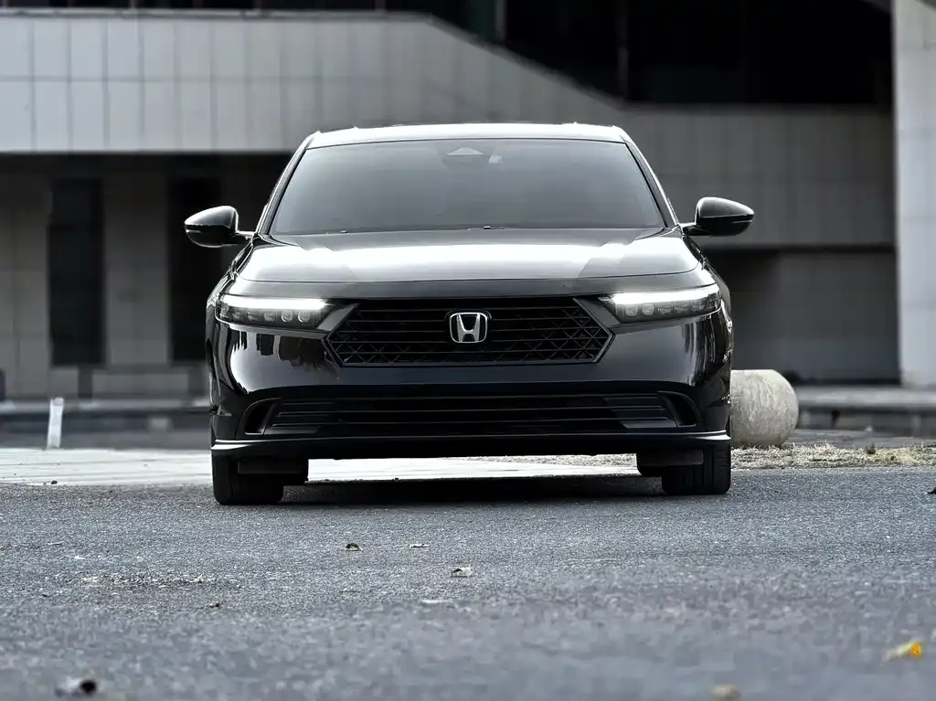 Honda Accord — фото 4