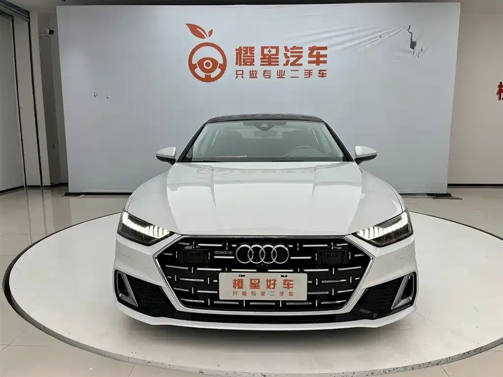Audi A7L — фото 7