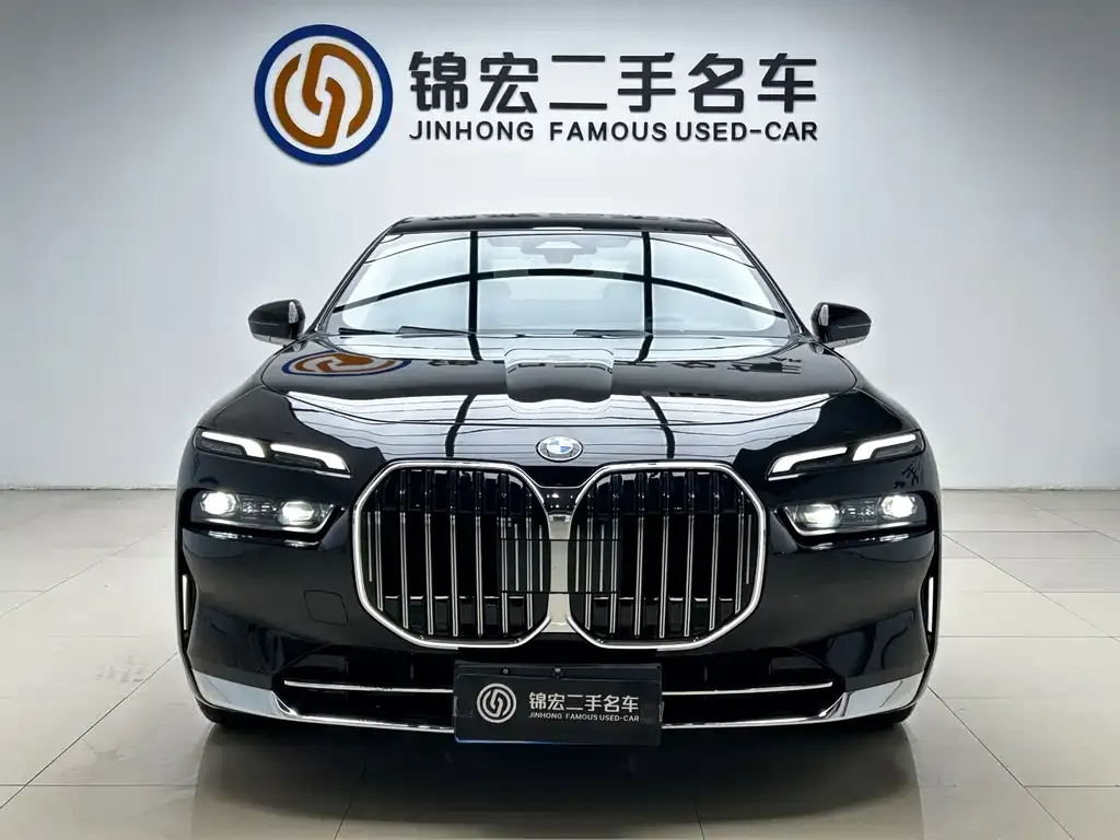 BMW 7 Series — фото 4