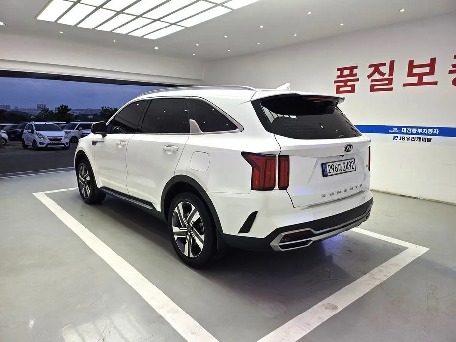 Kia Sorento — фото 3