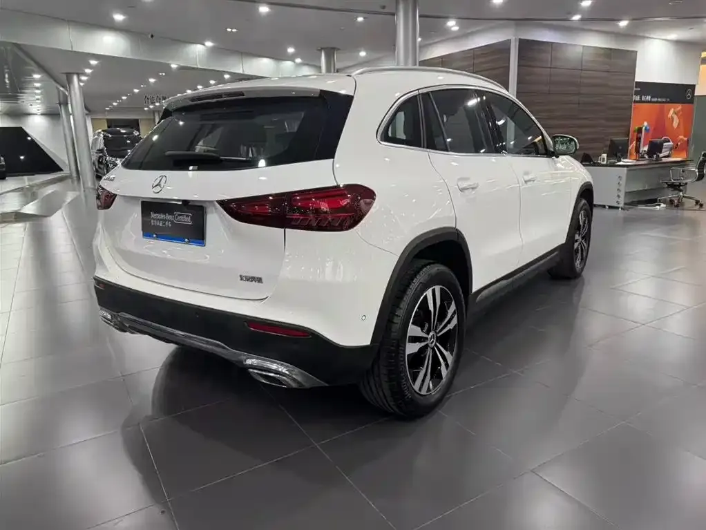 Mercedes-Benz GLA — фото 7