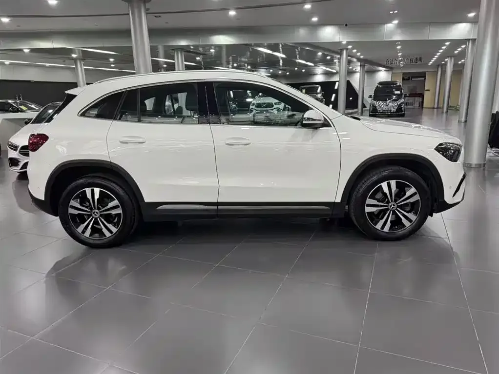Mercedes-Benz GLA — фото 4