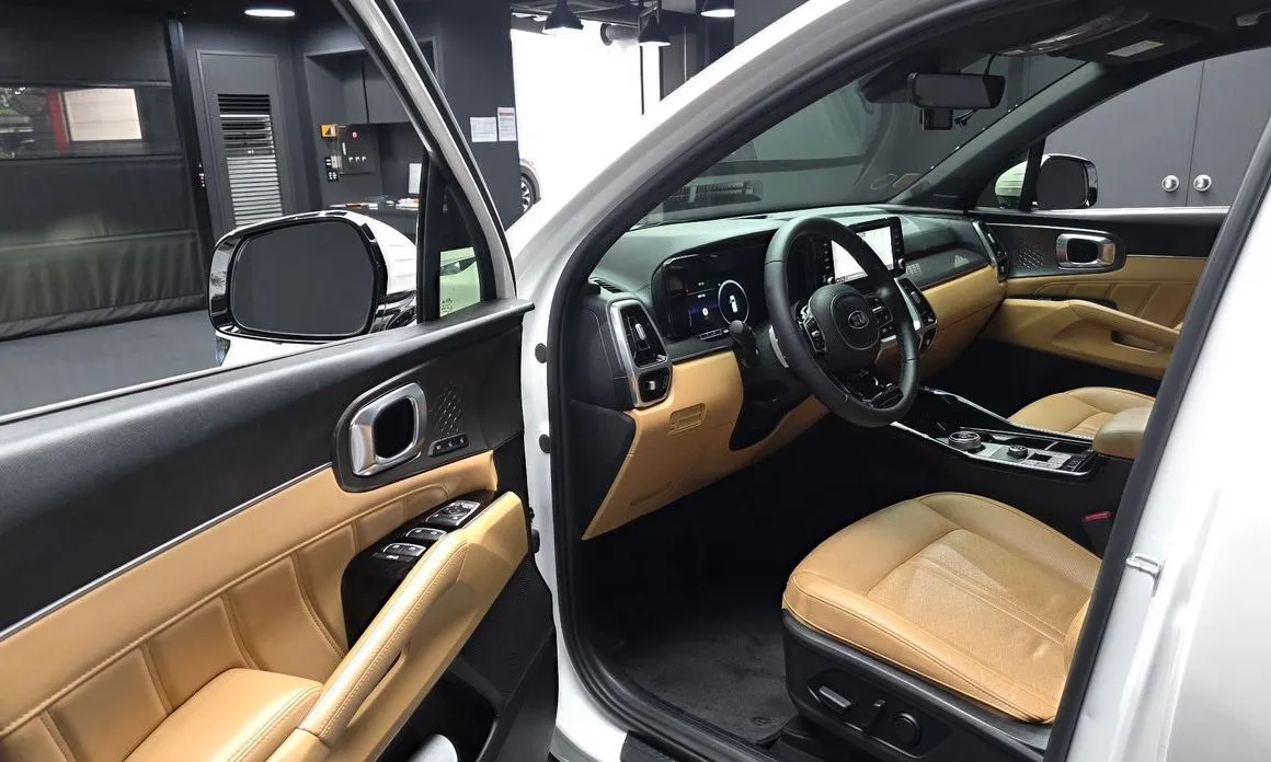 Kia Sorento — фото 7