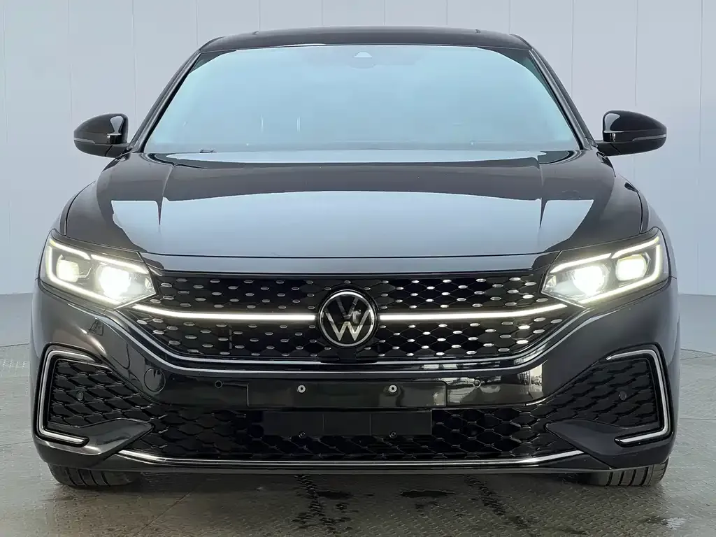 Volkswagen Passat — фото 7