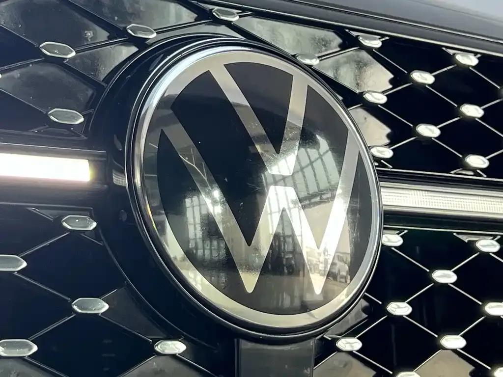 Volkswagen Passat — фото 3