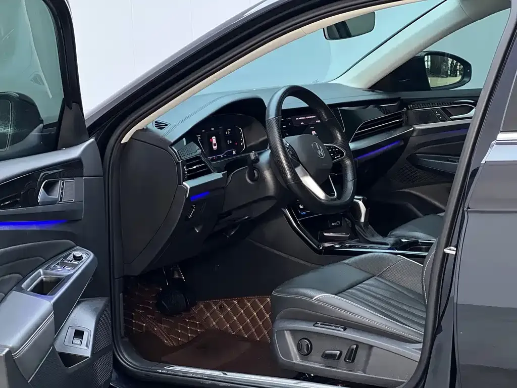 Volkswagen Passat — фото 4