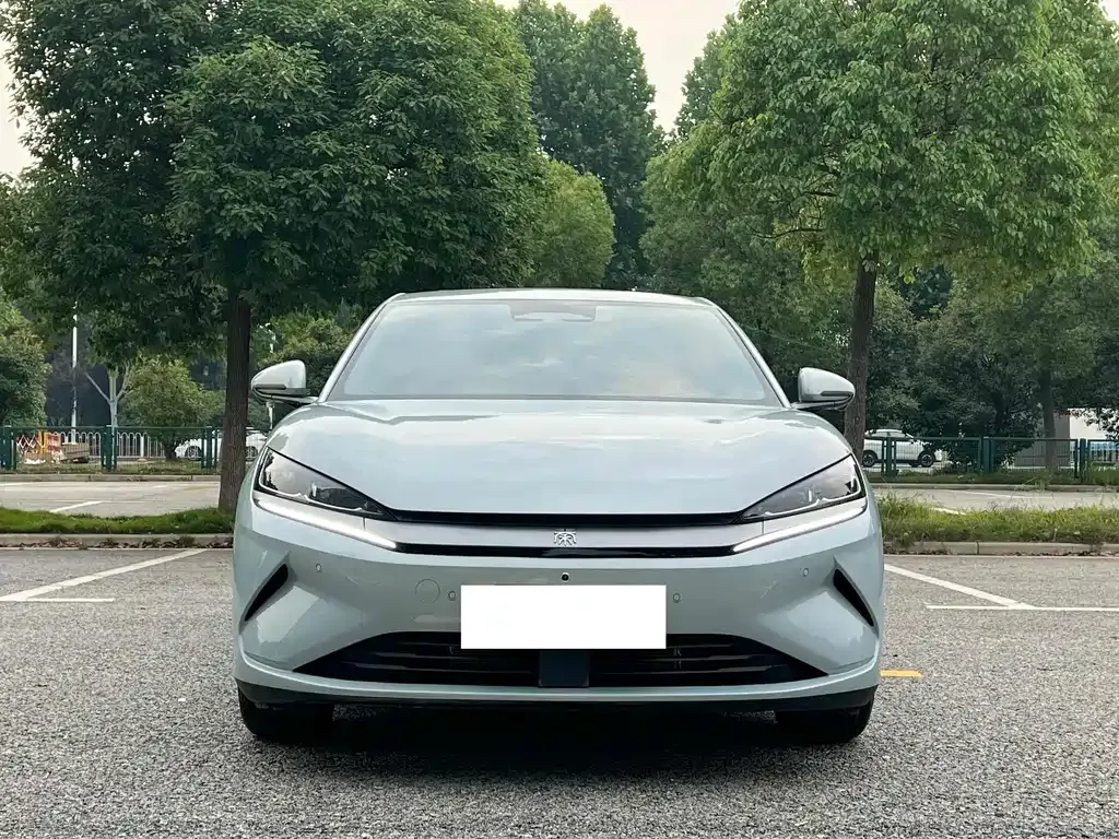 BYD Qin L — фото 7