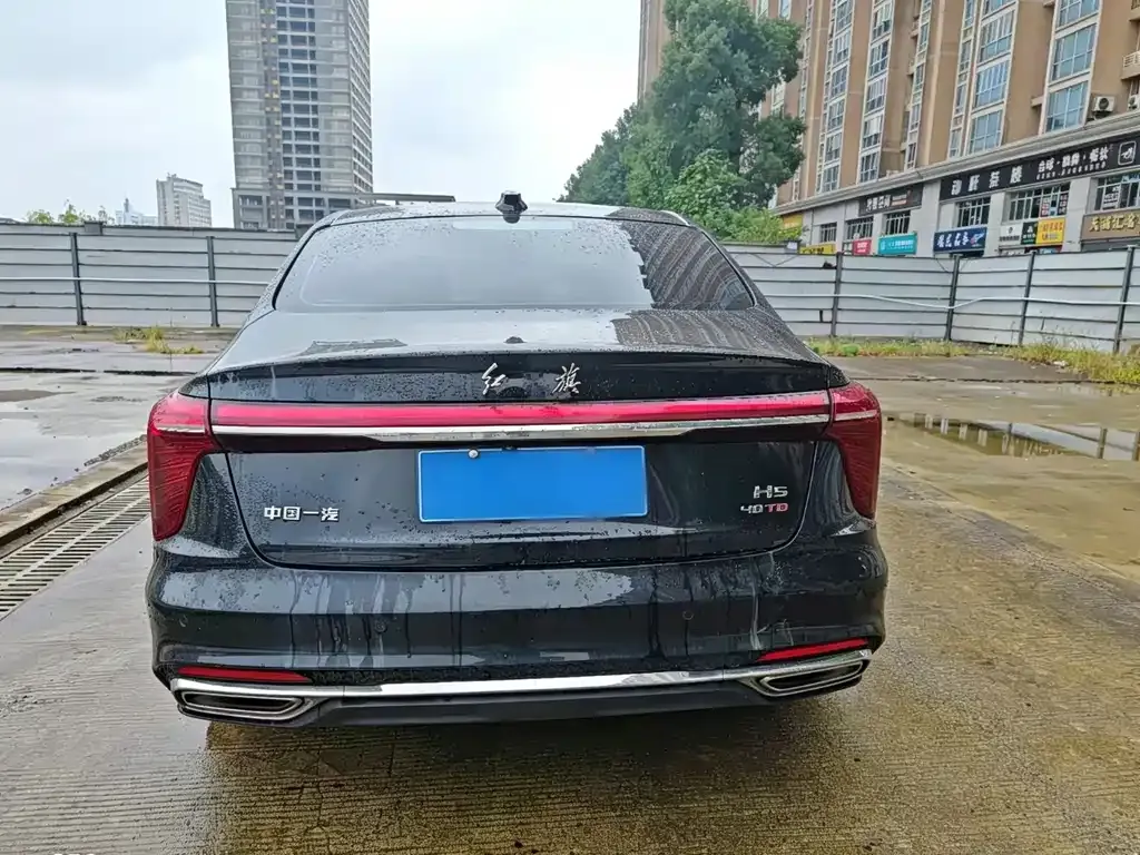 Hongqi H5 — фото 6