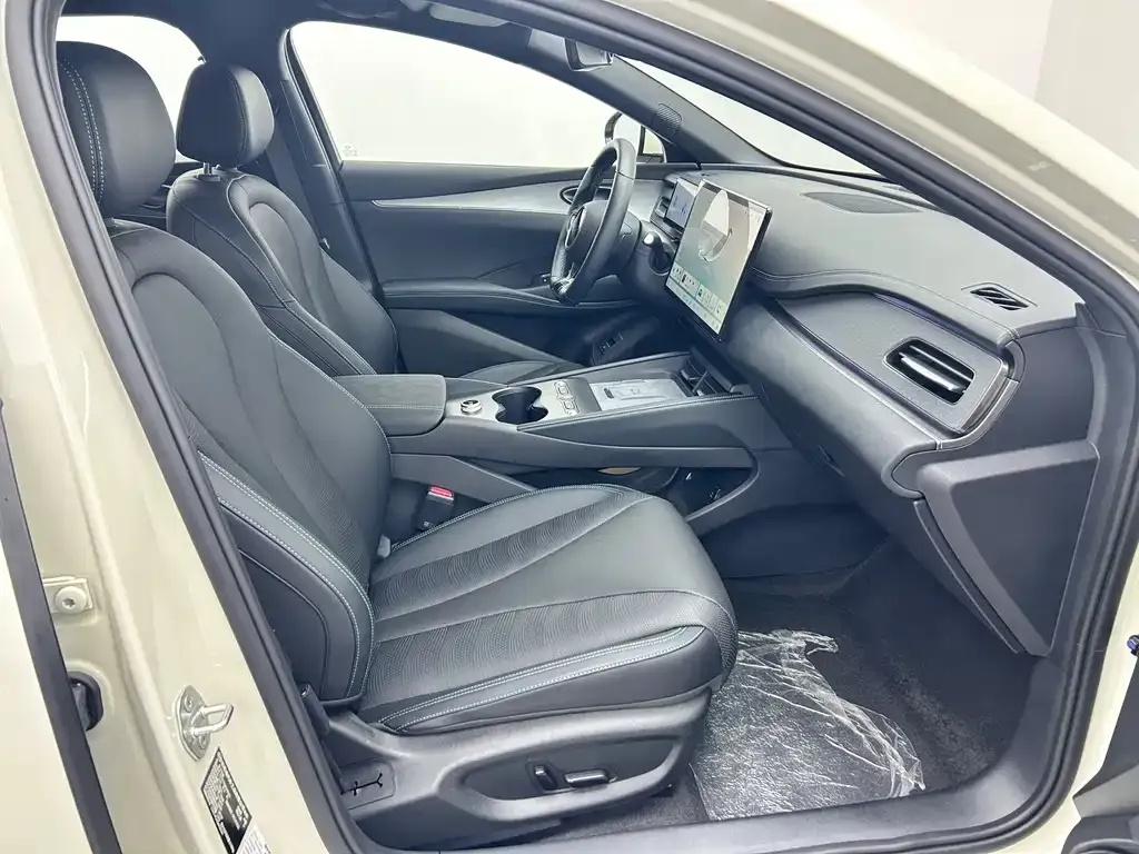 BYD Seal 06 DM-i Touring — фото 4