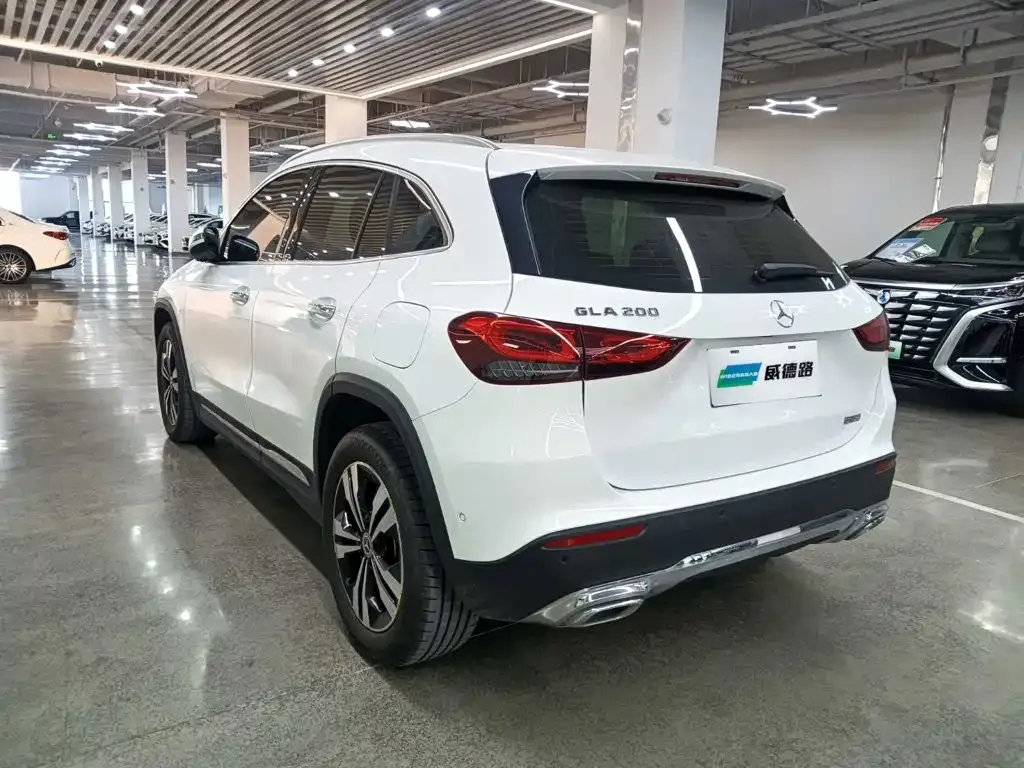 Mercedes-Benz GLA — фото 8