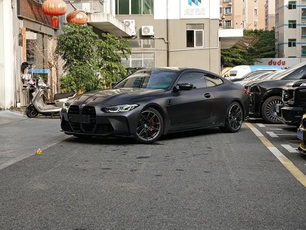 BMW M4 — фото 1