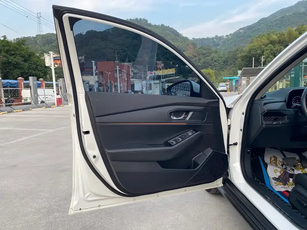 Honda Accord — фото 5