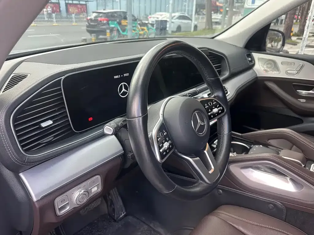 Mercedes-Benz GLE (Import) — фото 8