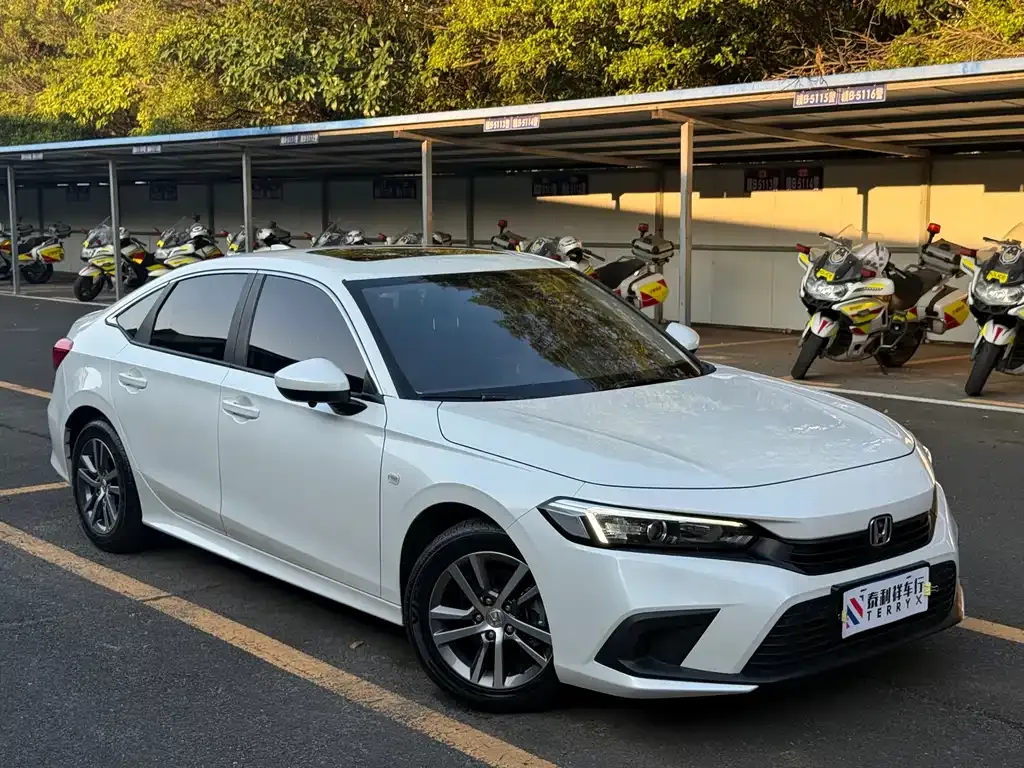 Honda Civic — фото 9