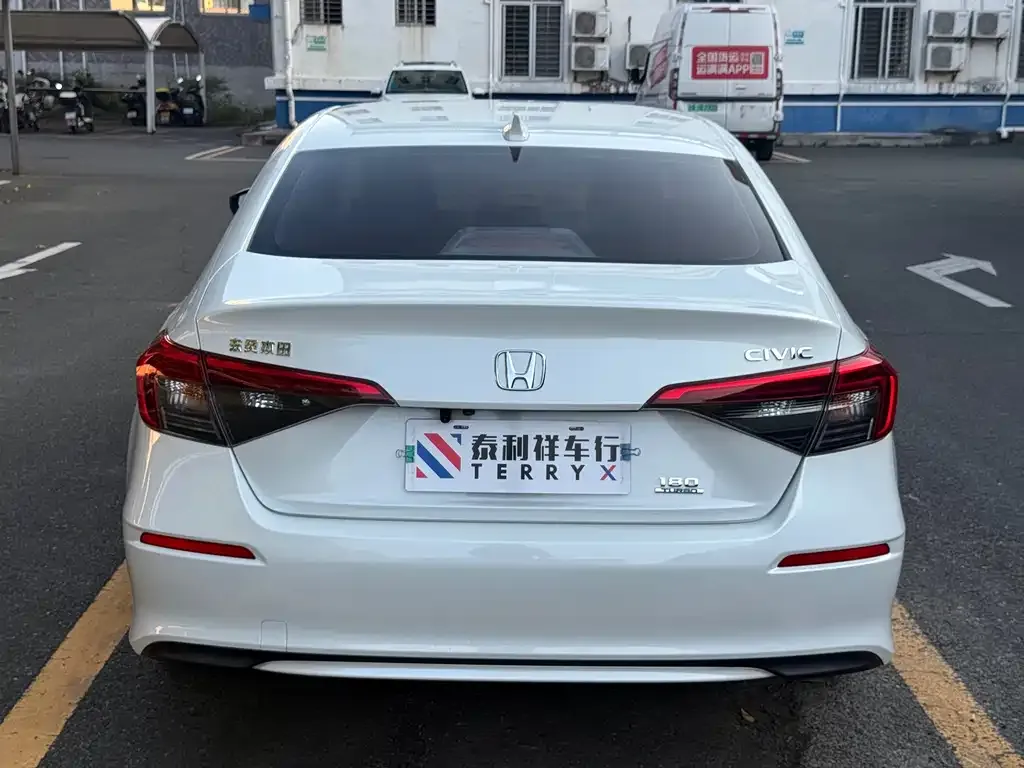 Honda Civic — фото 2