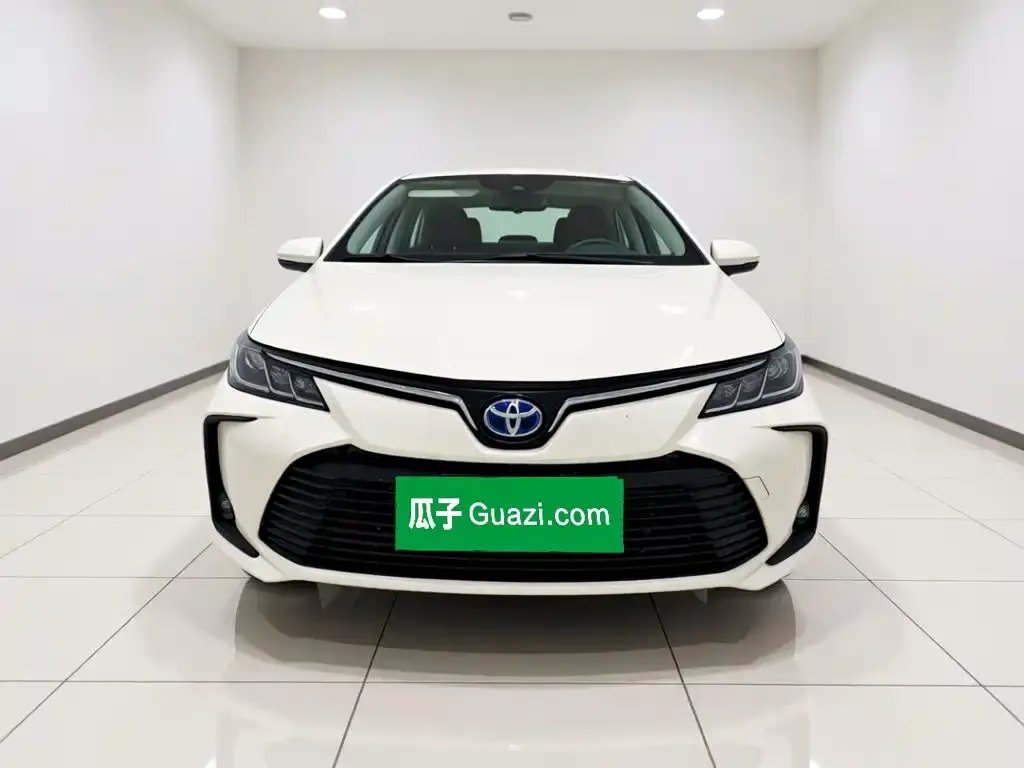 Toyota Corolla — фото 4