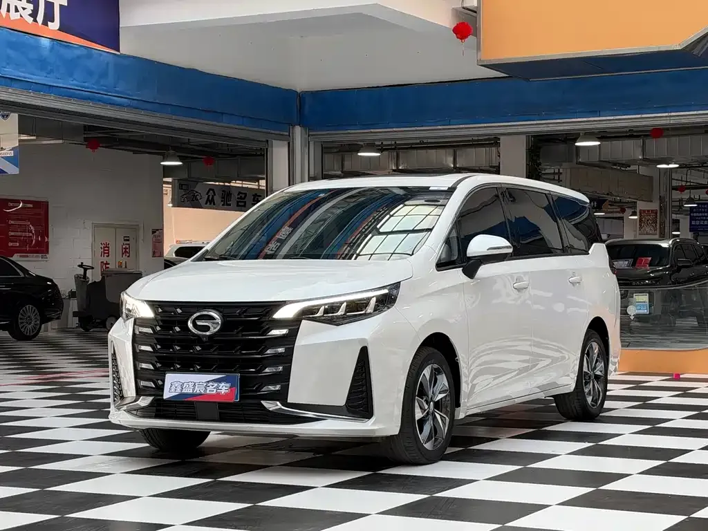 GAC Motor Trumpchi M6 — фото 1