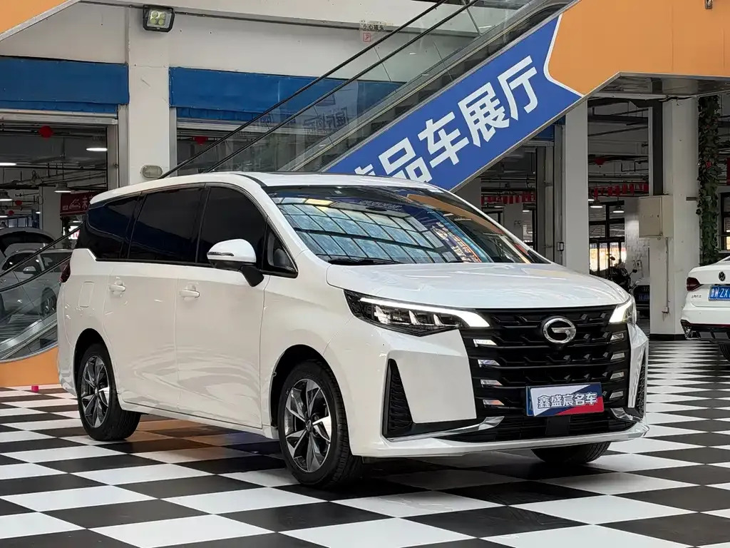 GAC Motor Trumpchi M6 — фото 6