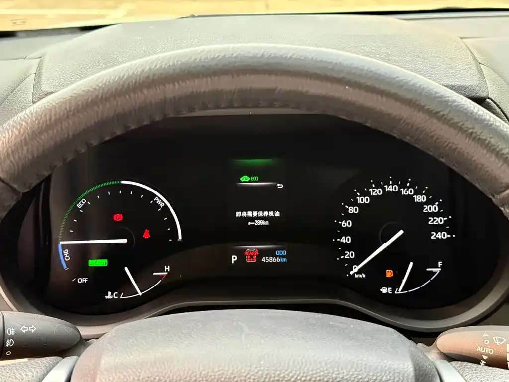 Toyota Granvia — фото 10