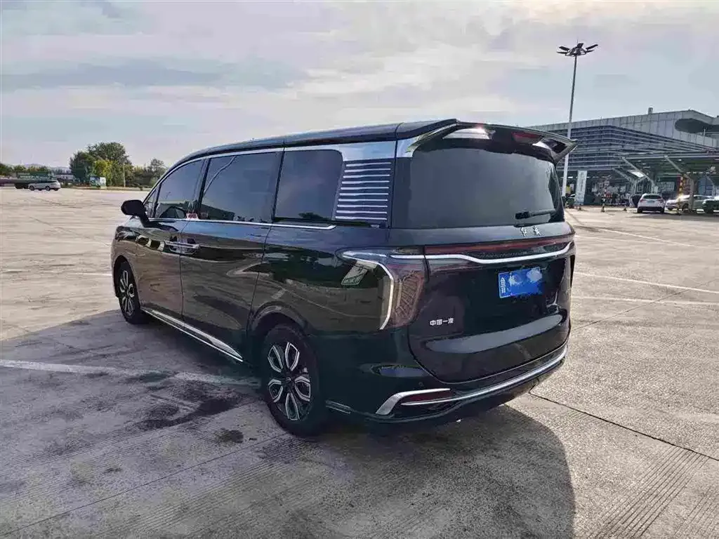 Hongqi HQ9 — фото 5