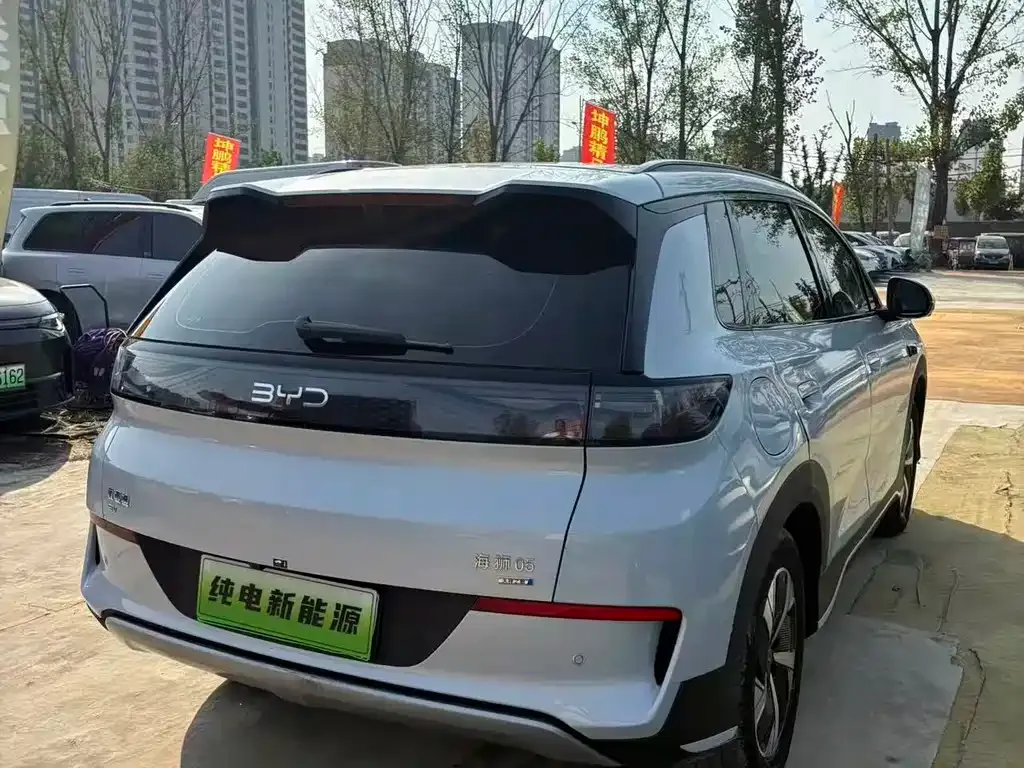 BYD Sealion 05 EV — фото 4