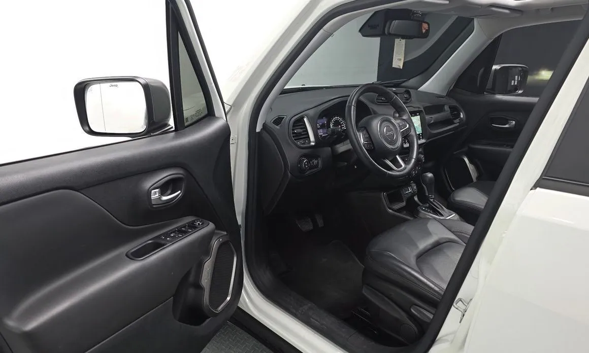 Jeep Renegade — фото 2