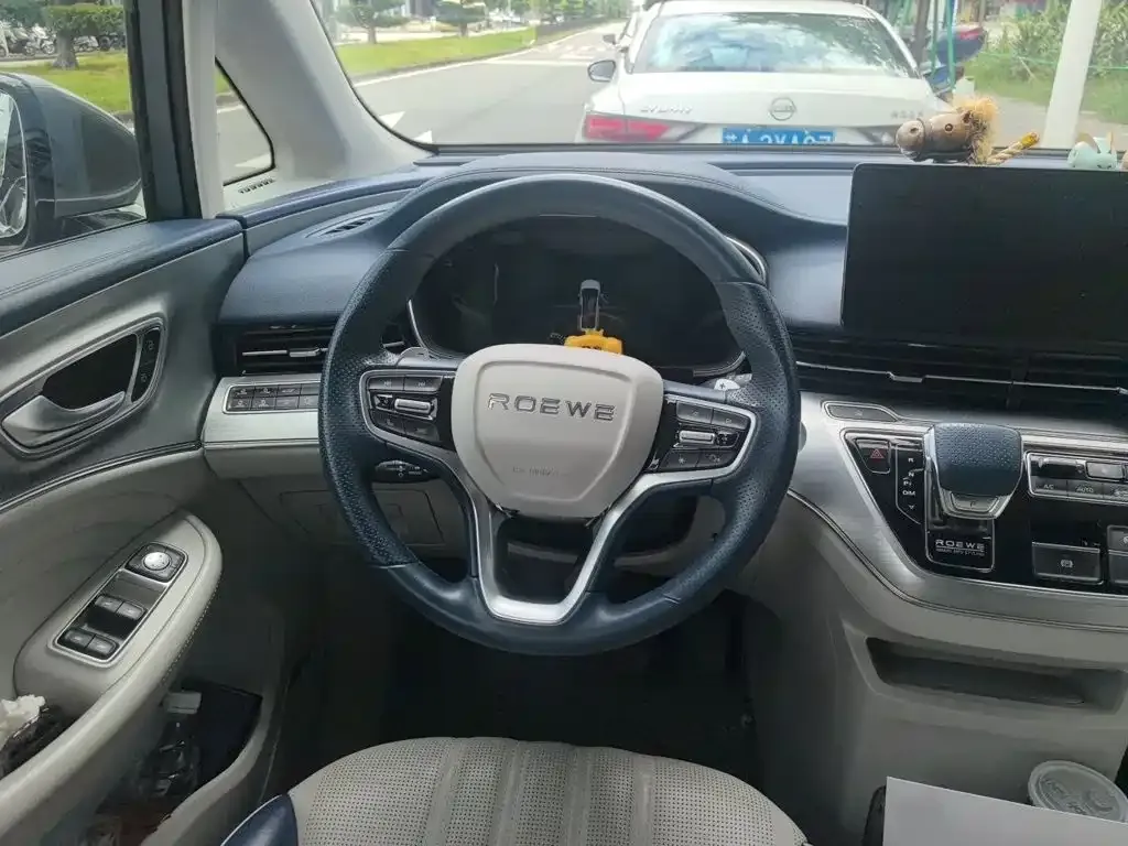 Roewe iMAX8 — фото 3