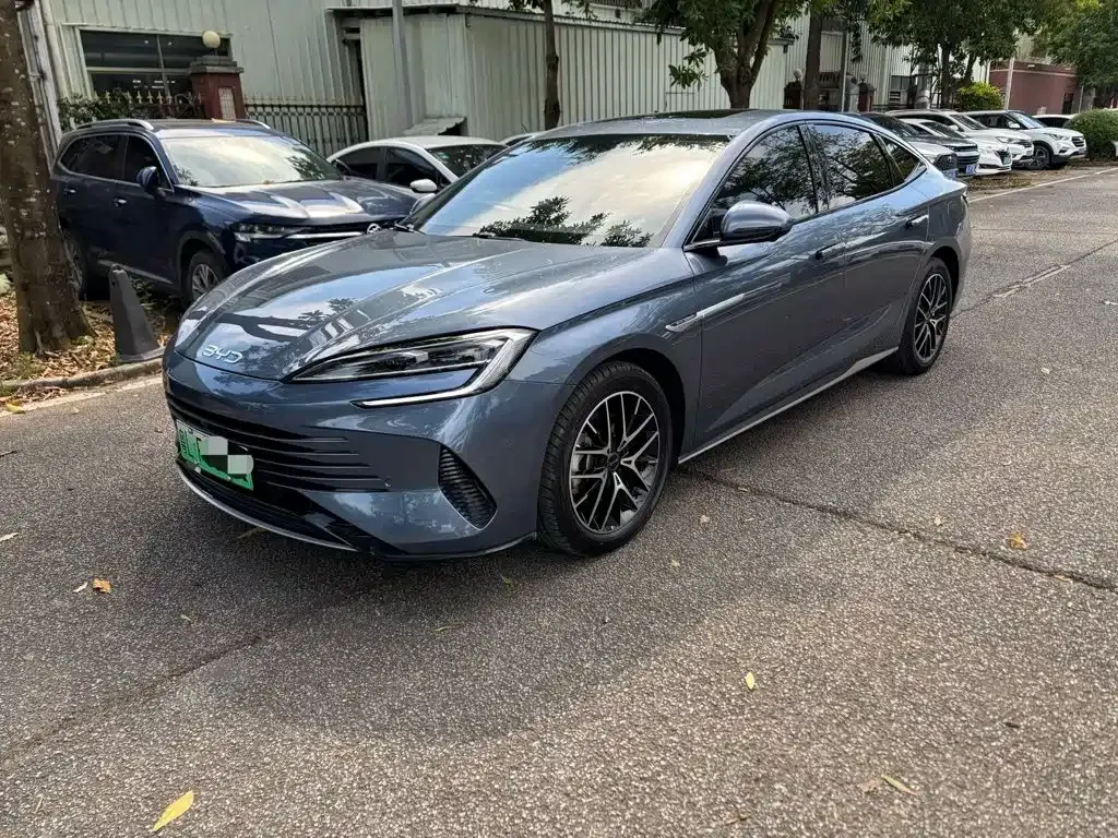 BYD Seal — фото 1
