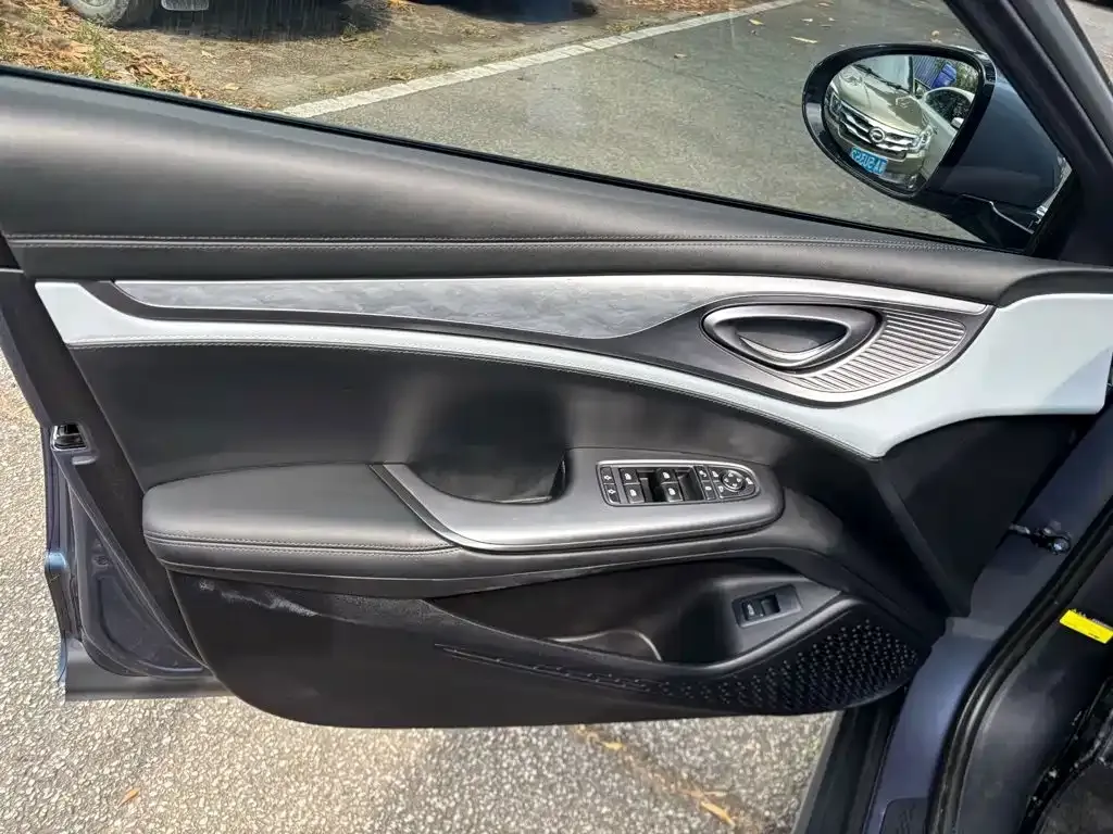 BYD Seal — фото 4