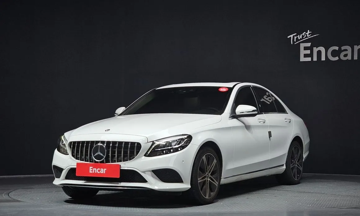 Mercedes-Benz C-Class — фото 1