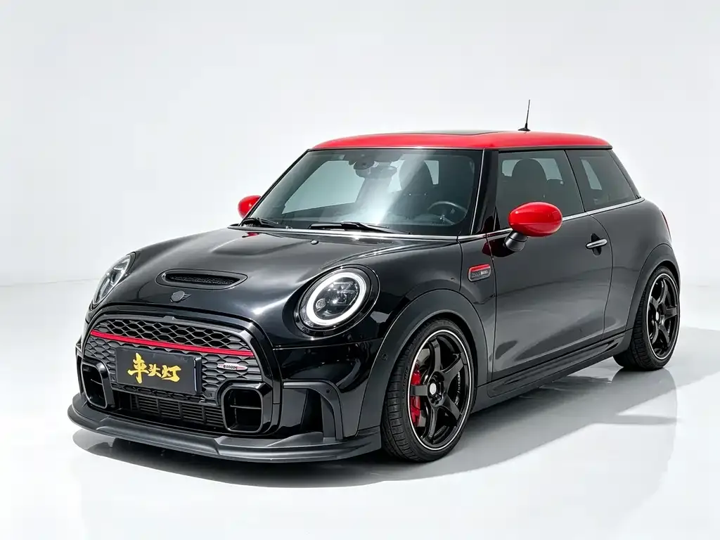 MINI JCW (John Cooper Works) — фото 1