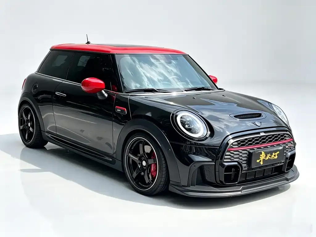 MINI JCW (John Cooper Works) — фото 9