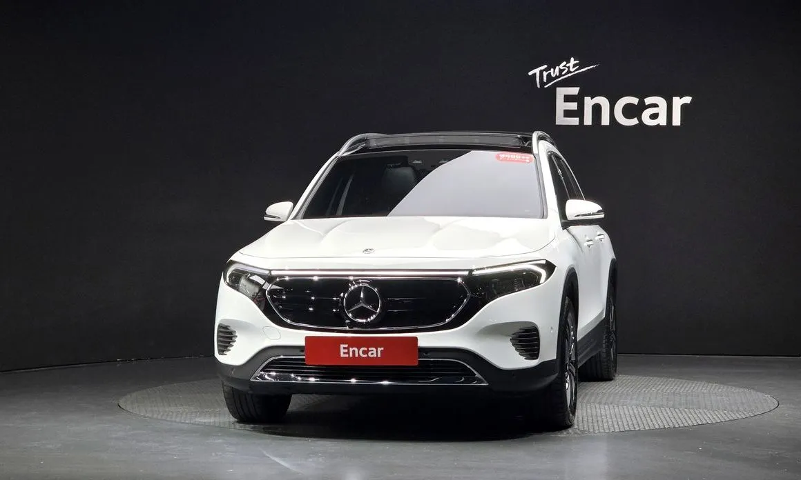 Mercedes-Benz EQB — фото 2