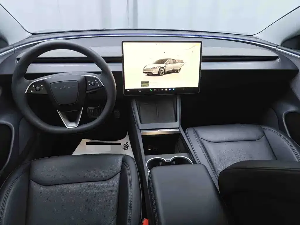 Tesla Model 3 — фото 9