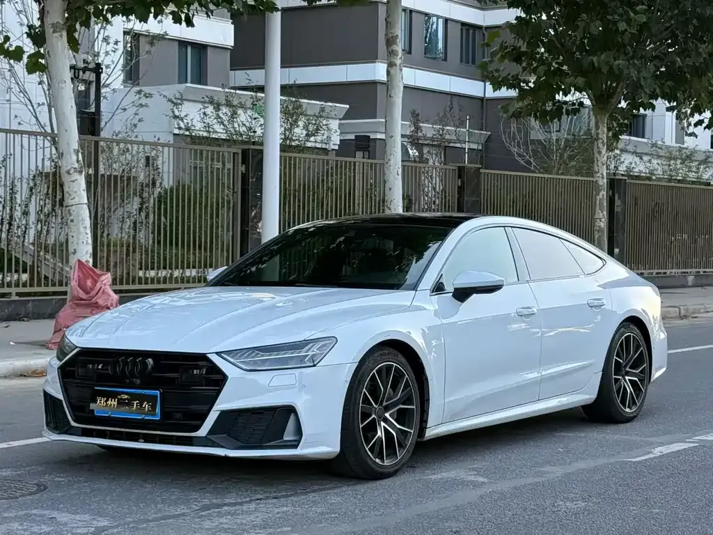 Audi A7 — фото 1