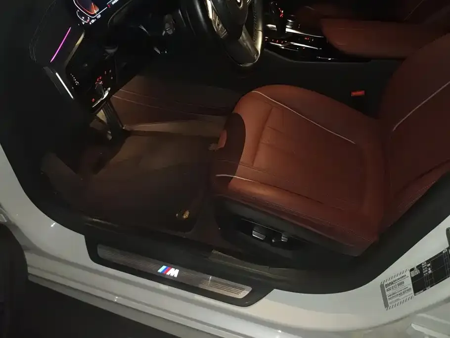 BMW 5 Series — фото 10