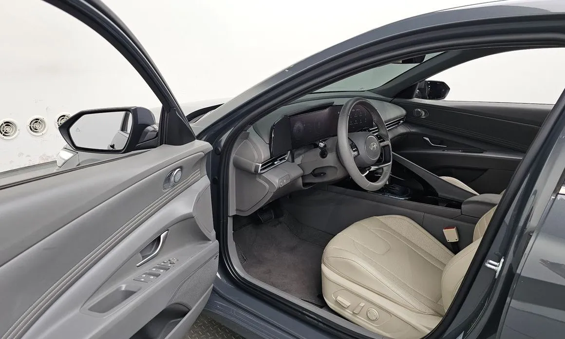 Hyundai AVANTE — фото 6