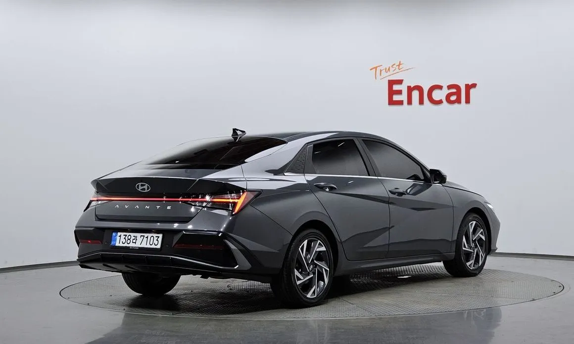 Hyundai AVANTE — фото 2
