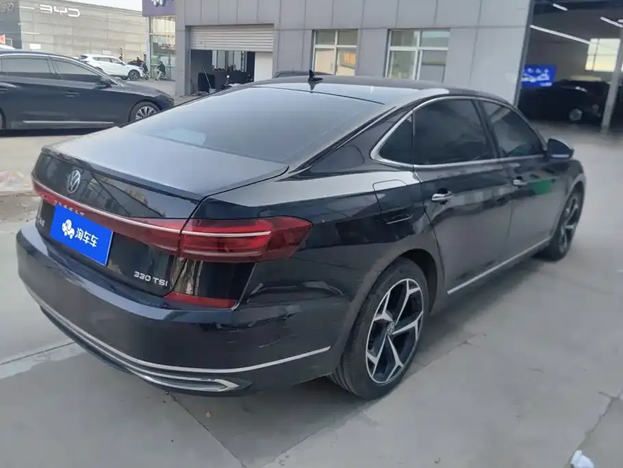 Volkswagen Passat — фото 7