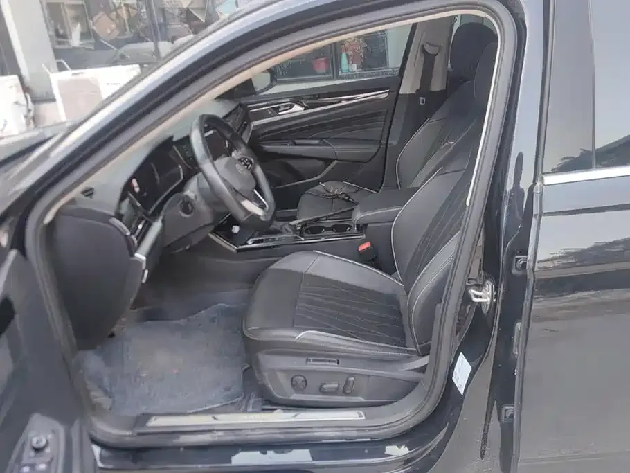Volkswagen Passat — фото 6