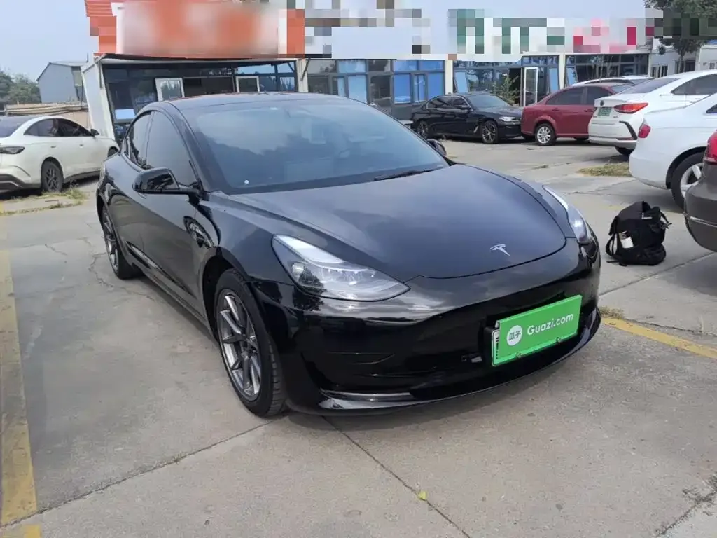 Tesla Model 3 — фото 3
