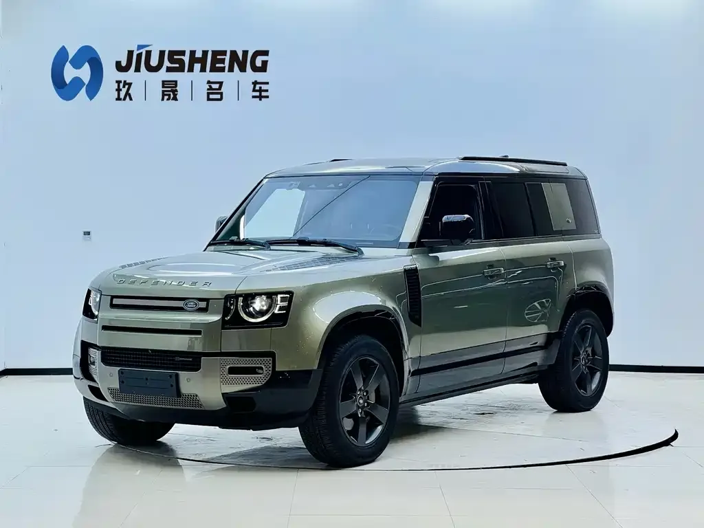 Land Rover Defender — фото 1
