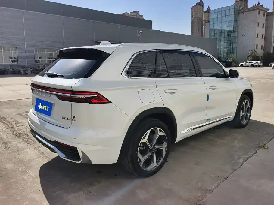 Geely Xingyue L — фото 4