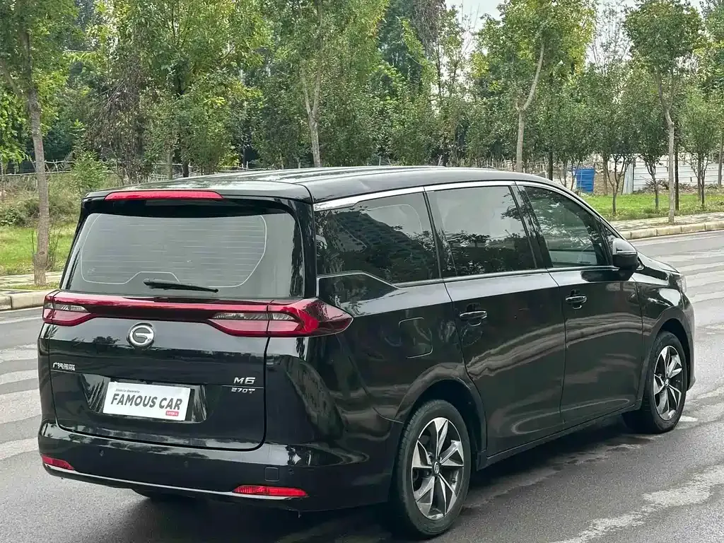 GAC Motor Trumpchi M6 — фото 10