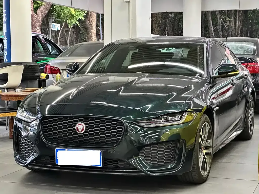 Jaguar XEL — фото 1